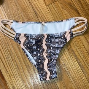Womens bathing suit bottom